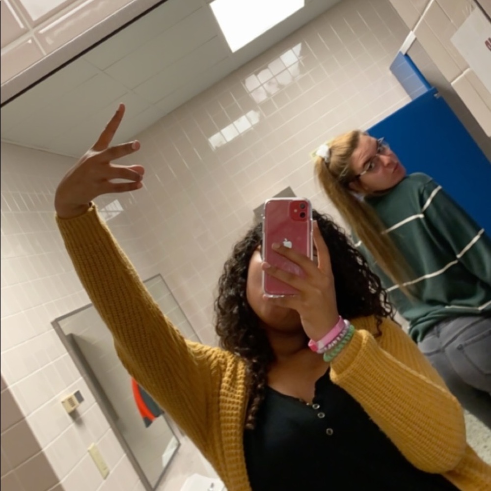 Meet your Posher, Emily